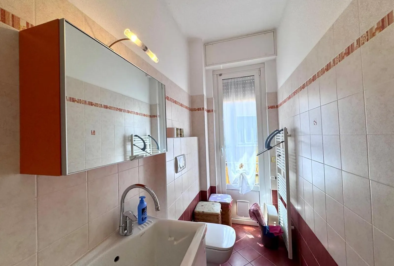Kibilu - Family Space In Central Varese Bright & Large 0*,  Itálie